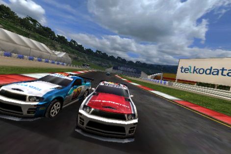 iphone-game-reviews-real-racing-01.jpg
